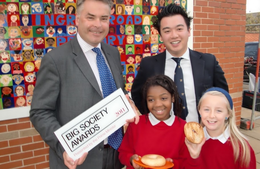 Alan Mak and the Prime Minister's Big Society Award