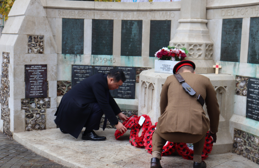 Local MP Alan Mak takes part in parade and service in Havant to mark Remembrance Sunday