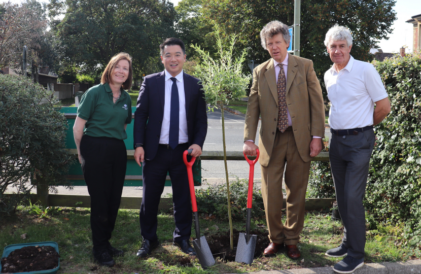 Local MP Alan Mak launches new Havant Constituency Tree Planting Challenge