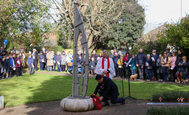 Local MP Alan Mak takes part in Armistice Day Act of Remembrance in Emsworth